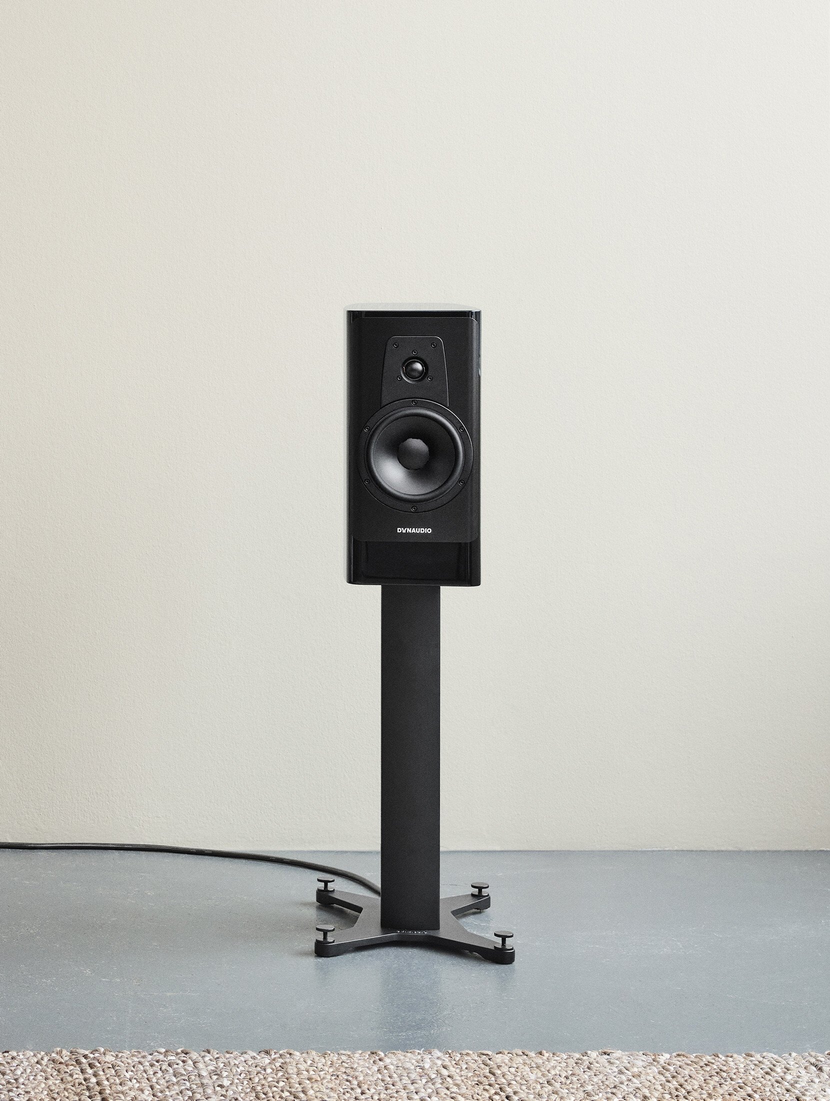 Dynaudio_Contour20_BlackEdition_02_v2