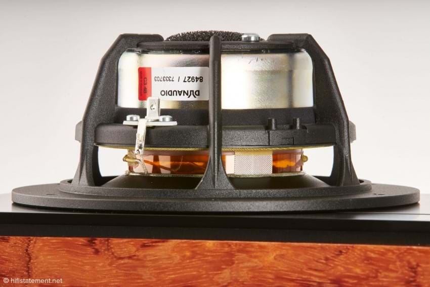 b_850_0_16777215_10_images_content_tests_15-10-09_dynaudio_2015-10-08_dynaudio-contour-s-1-4-le_009