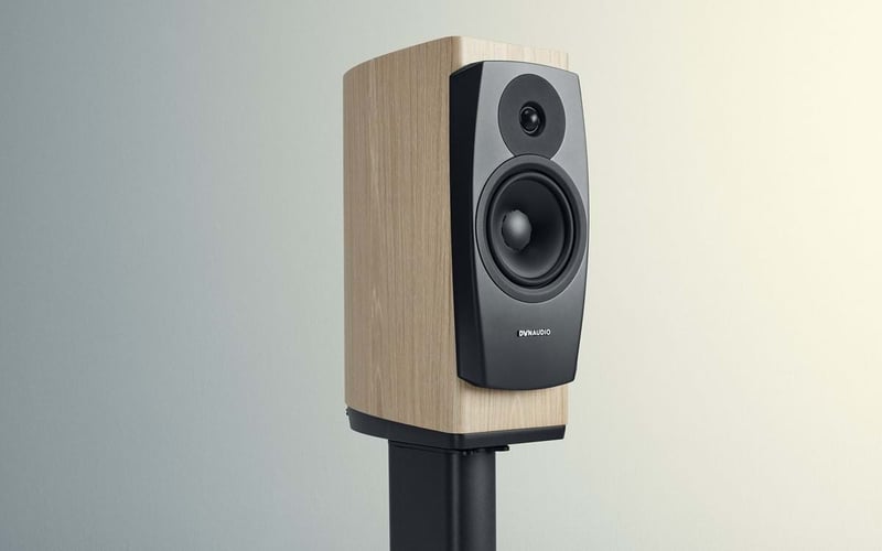 Confidently stealing the limelight on FIDELITY magazine's cover